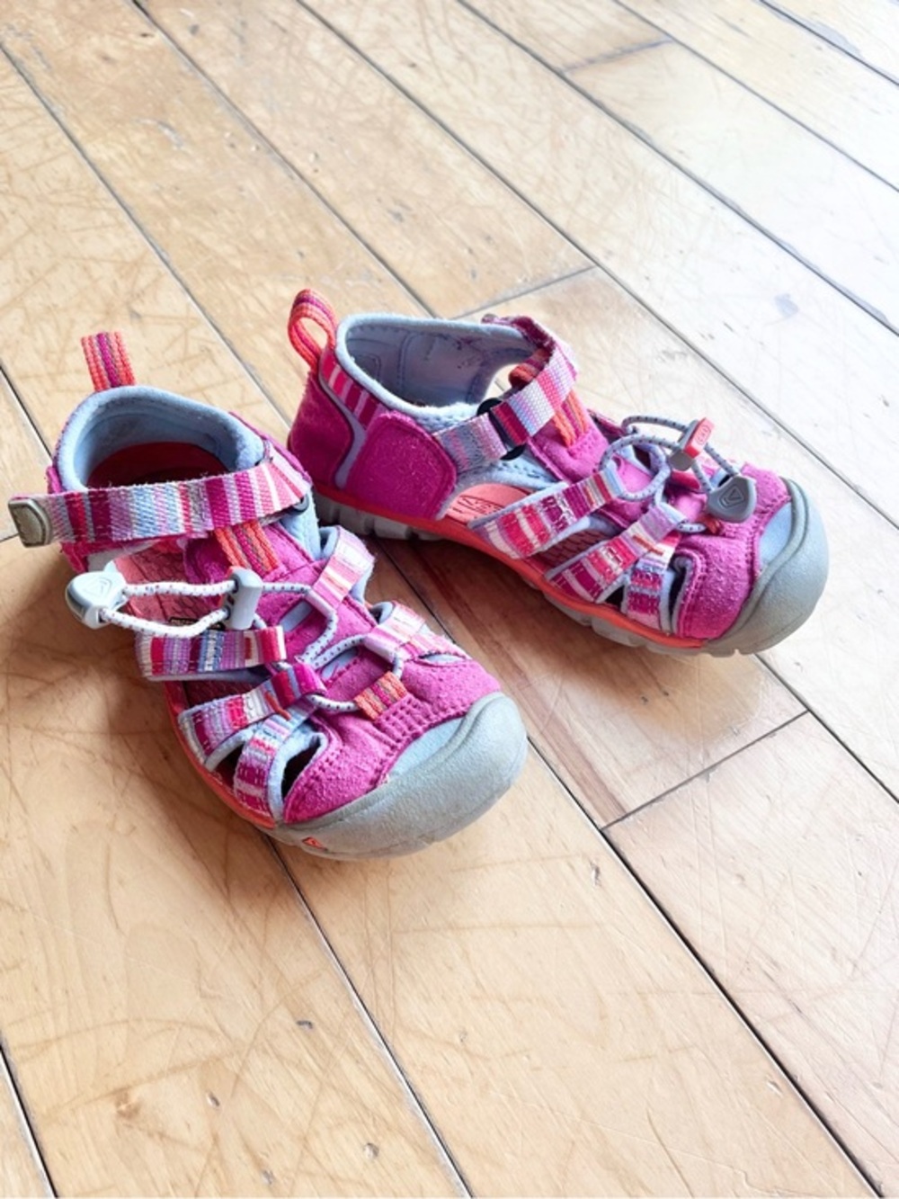 KEEN Kids Outdoor Sandals Hiking Sport Sandals Size EU 29